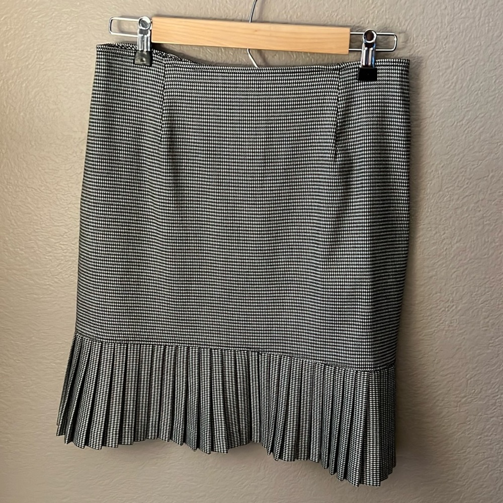 Houndstooth Pencil Skirt